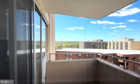 4515 Willard Ave #2011S, Chevy Chase, MD 20815