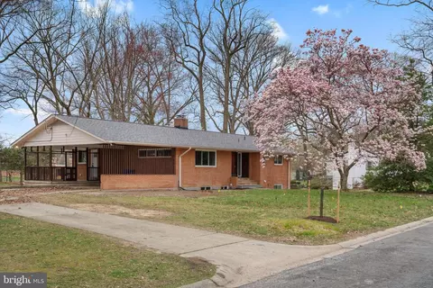 1419 Stateside Dr, Silver Spring, MD 20903