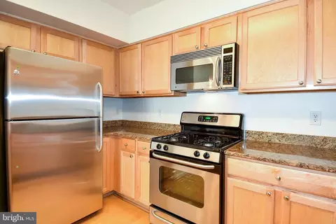 Kitchen - 7915 Eastern Ave #711, Silver Spring, MD 20910 photo 4 of 5