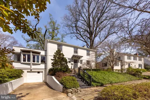 5305 Duvall Dr, Bethesda, MD 20816