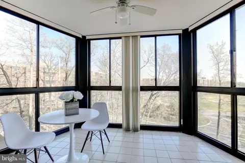 Dining - 15100 Interlachen Dr #522, Silver Spring, MD 20906 photo 2 of 6