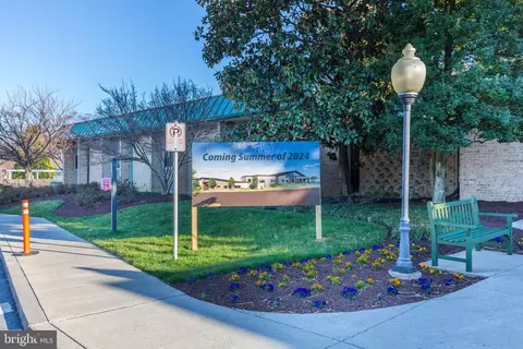 View/Area - 15100 Interlachen Dr #522, Silver Spring, MD 20906 photo 4 of 5