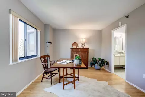 Dining - 15100 Interlachen Dr #522, Silver Spring, MD 20906 photo 6 of 6