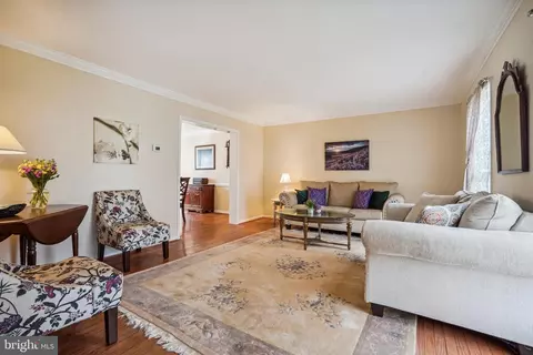 639 Symphony Woods Dr, Silver Spring, MD 20901 photo 3