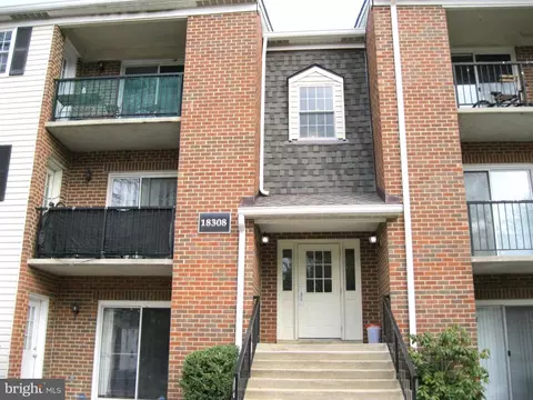 18308 Streamside Dr #102, Gaithersburg, MD 20879