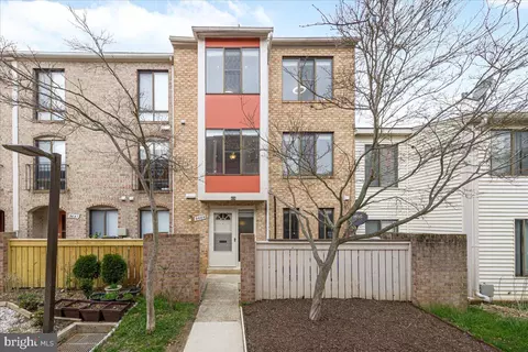 9685 Brassie Way, Montgomery Village, MD 20886