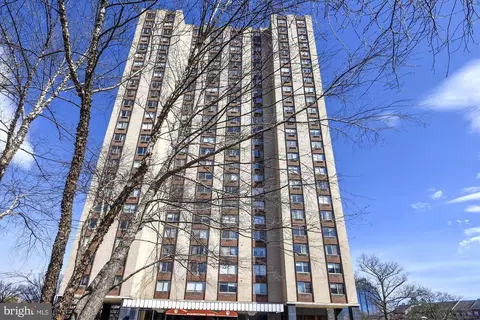 9701 Fields Rd #2502, Gaithersburg, MD 20878
