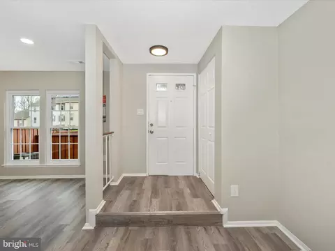 Entry Way - 4129 Peppertree Ln #4129, Silver Spring, MD 20906 photo 1 of 4