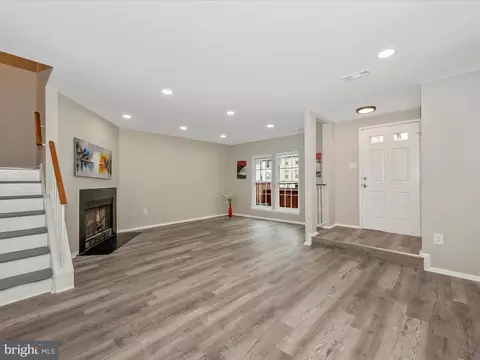 Living - 4129 Peppertree Ln #4129, Silver Spring, MD 20906 photo 6 of 6
