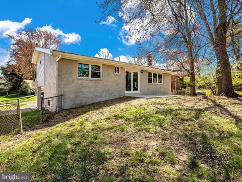 Exterior - 719 Hillsboro Dr, Silver Spring, MD 20902 photo 2 of 15
