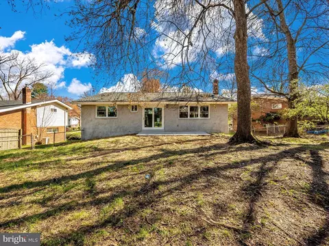 Exterior - 719 Hillsboro Dr, Silver Spring, MD 20902 photo 8 of 15