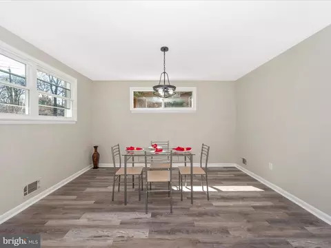Dining - 719 Hillsboro Dr, Silver Spring, MD 20902 photo 2 of 4