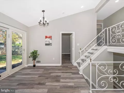 Entry Way - 719 Hillsboro Dr, Silver Spring, MD 20902 photo 1 of 2