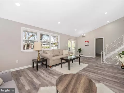 Living - 719 Hillsboro Dr, Silver Spring, MD 20902 photo 4 of 7