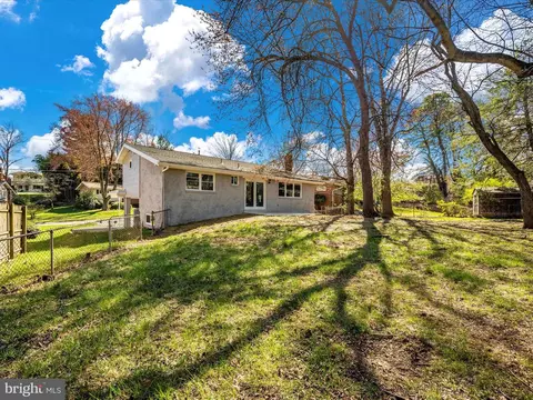 Exterior - 719 Hillsboro Dr, Silver Spring, MD 20902 photo 7 of 15