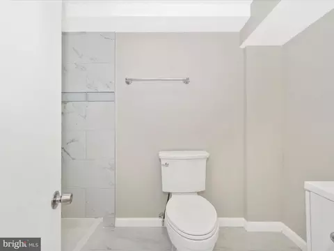 Bath - 719 Hillsboro Dr, Silver Spring, MD 20902 photo 4 of 6