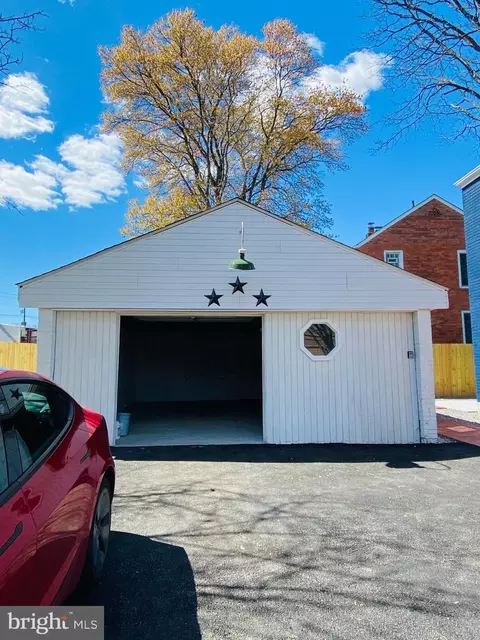 Exterior - 200 Timberwood Ave, Silver Spring, MD 20901 photo 3 of 4