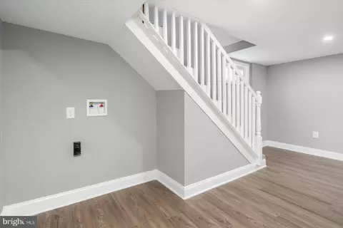 Entry Way - 200 Timberwood Ave, Silver Spring, MD 20901 photo 3 of 3