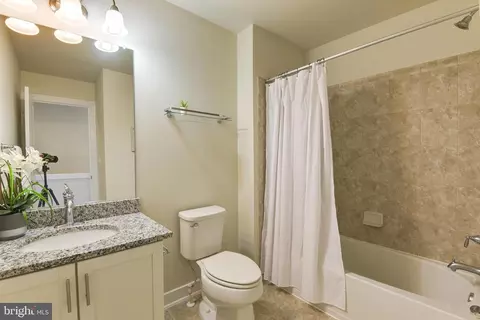 Bath - 9770 Fields Rd, Gaithersburg, MD 20878 photo 3 of 4