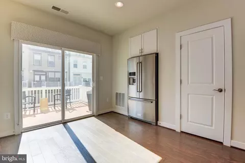 Entry Way - 9770 Fields Rd, Gaithersburg, MD 20878 photo 4 of 10