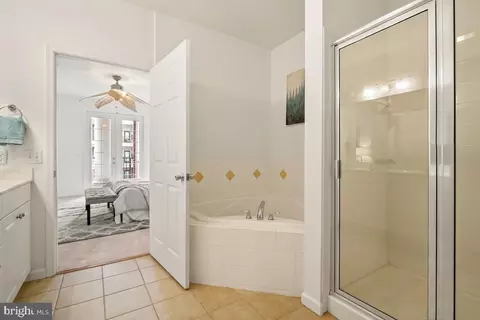 Bath - 23 Arch Pl #375, Gaithersburg, MD 20878 photo 3 of 3