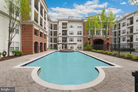 Exterior - 23 Arch Pl #375, Gaithersburg, MD 20878 photo 3 of 3