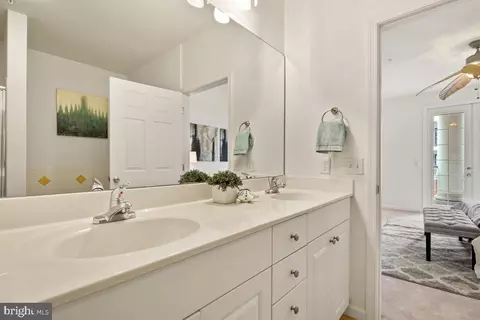 Bath - 23 Arch Pl #375, Gaithersburg, MD 20878 photo 2 of 3