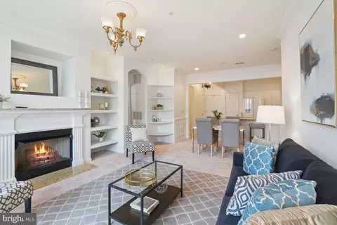 Living - 23 Arch Pl #375, Gaithersburg, MD 20878 photo 1 of 4