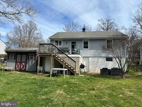 1607 Coral Sea Dr, Rockville, MD 20851