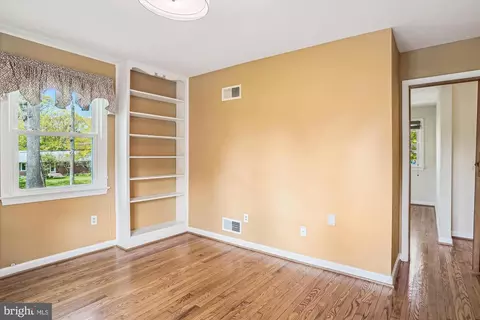 500 Marshall Manor Dr, Silver Spring, MD 20905 photo 27