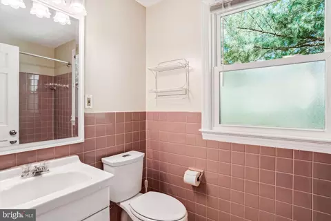 500 Marshall Manor Dr, Silver Spring, MD 20905 photo 38