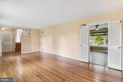 500 Marshall Manor Dr, Silver Spring, MD 20905 photo 9