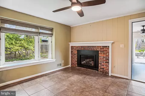 500 Marshall Manor Dr, Silver Spring, MD 20905 photo 15