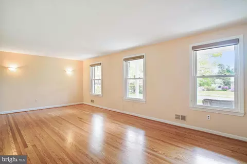 500 Marshall Manor Dr, Silver Spring, MD 20905 photo 7