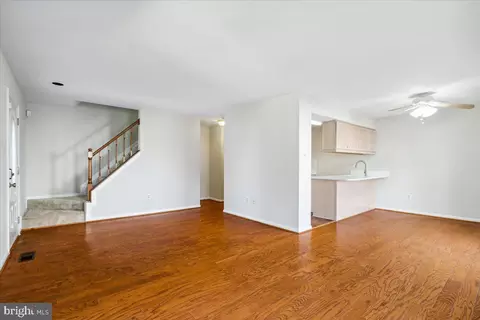 Living - 2634 Ashmont Ter, Silver Spring, MD 20906 photo 2 of 3
