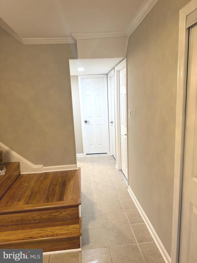 Entry Way - 9610 Mcalpine Rd, Silver Spring, MD 20901 photo 3 of 6