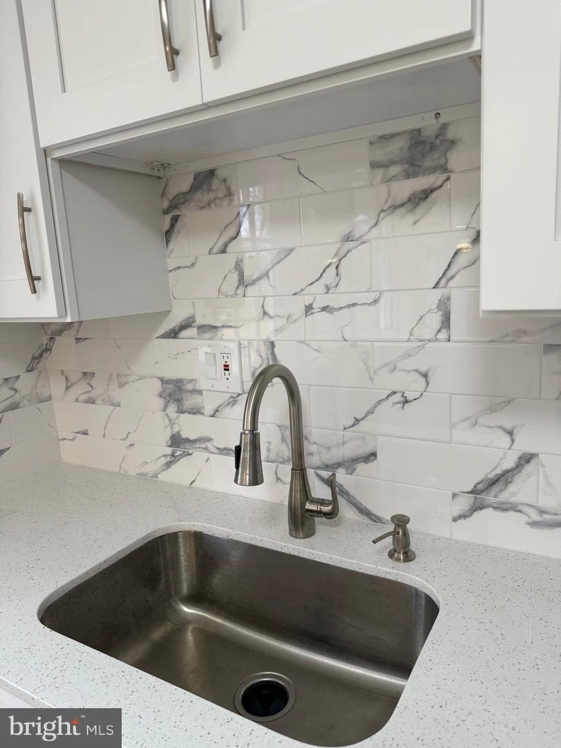 Kitchen - 9610 Mcalpine Rd, Silver Spring, MD 20901 photo 3 of 4