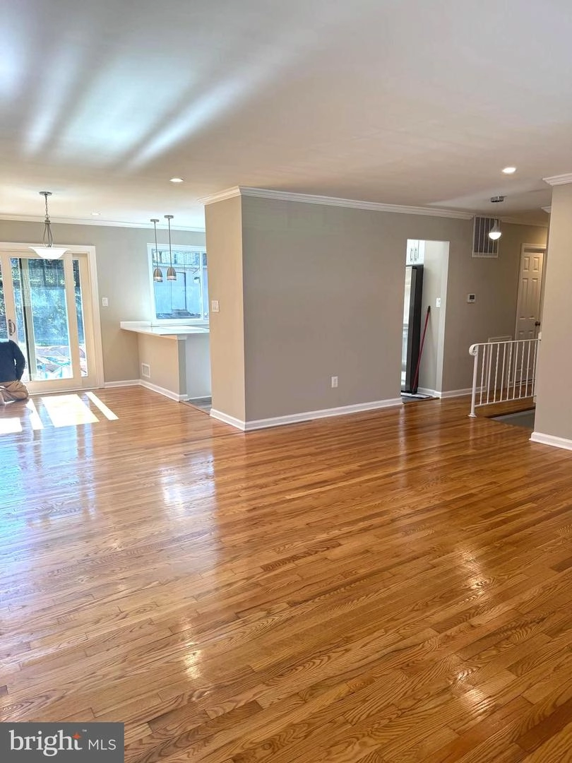 Living - 9610 Mcalpine Rd, Silver Spring, MD 20901 photo 3 of 3