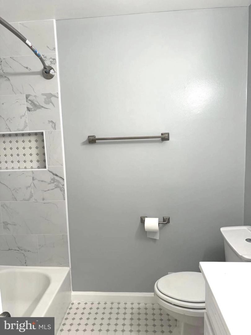 Bath - 9610 Mcalpine Rd, Silver Spring, MD 20901 photo 5 of 7