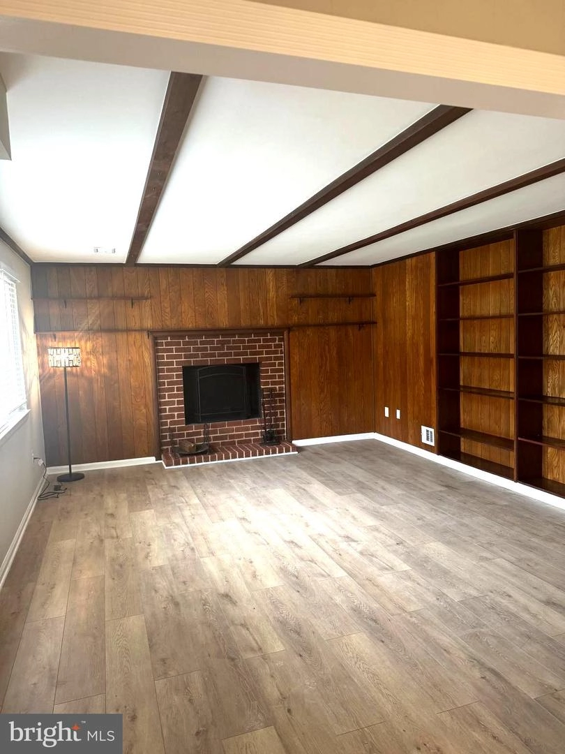 Living - 9610 Mcalpine Rd, Silver Spring, MD 20901 photo 1 of 3
