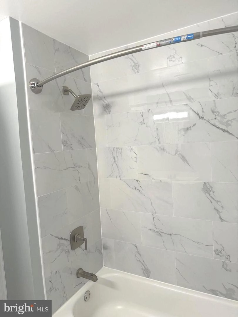 Bath - 9610 Mcalpine Rd, Silver Spring, MD 20901 photo 4 of 7