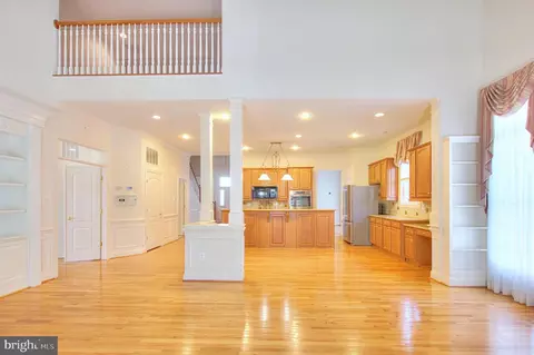 Entry Way - 3745 Glen Eagles Dr, Silver Spring, MD 20906 photo 4 of 8