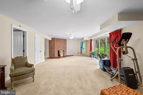 Living - 20 Apple Grove Rd, Silver Spring, MD 20904 photo 6 of 6