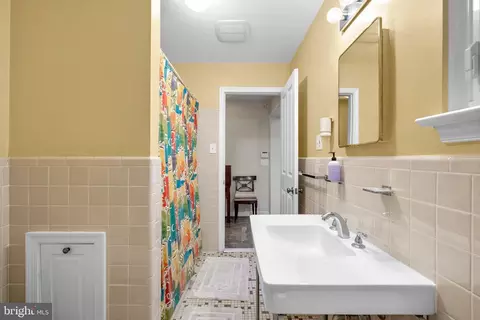 Bath - 20 Apple Grove Rd, Silver Spring, MD 20904 photo 3 of 5