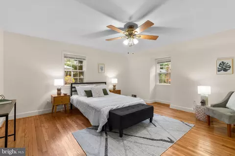 Bedroom - 10217 Capitol View Ave, Silver Spring, MD 20910 photo 3 of 6