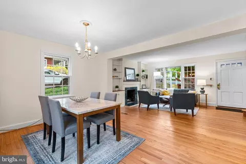 Dining - 10217 Capitol View Ave, Silver Spring, MD 20910 photo 4 of 4