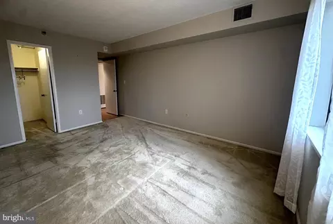 15101 Interlachen Dr #1-902, Silver Spring, MD 20906 photo 5