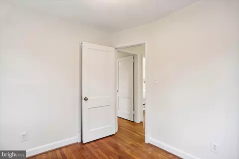 Bedroom - 9513 Saybrook Ave, Silver Spring, MD 20901 photo 4 of 4