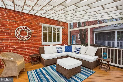 Exterior - 9513 Saybrook Ave, Silver Spring, MD 20901 photo 8 of 12
