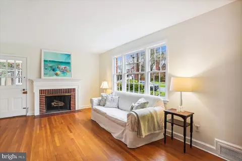 Living - 9513 Saybrook Ave, Silver Spring, MD 20901 photo 2 of 2
